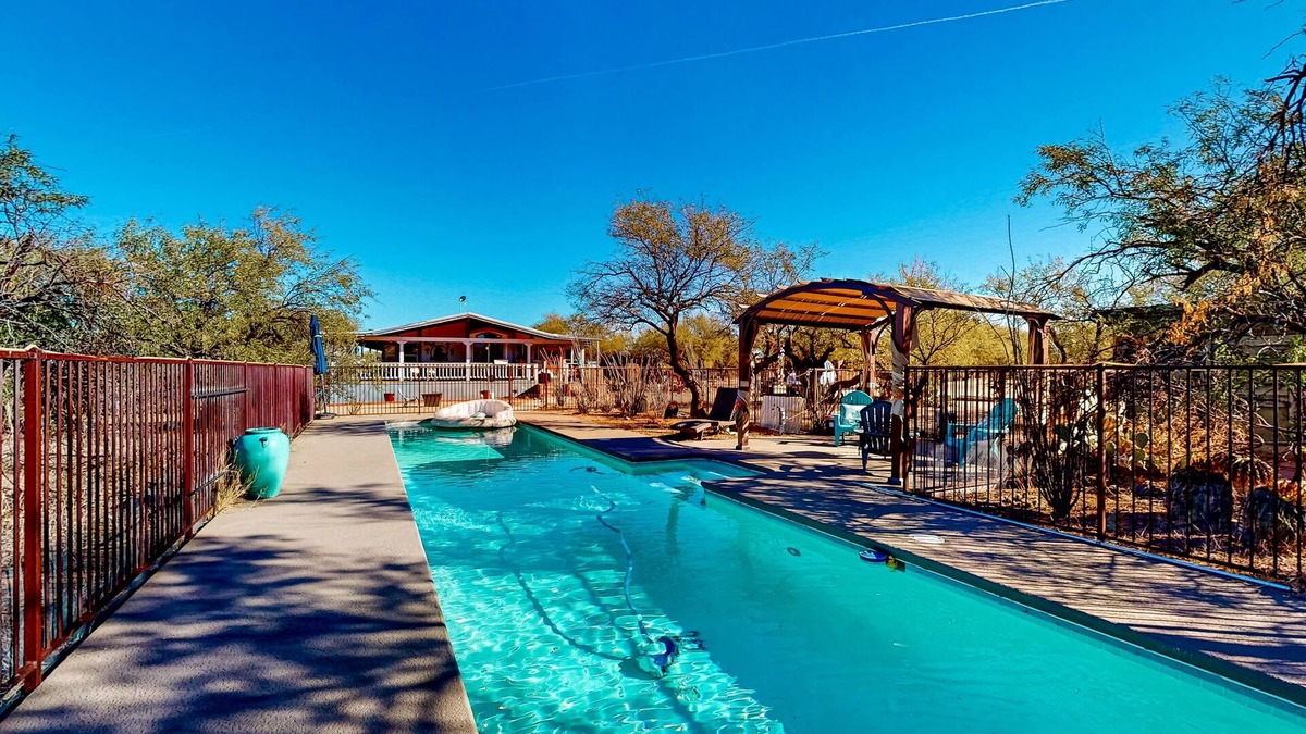 Amado House | Rural hideaway with private pool, grill, AC, & soaking tub - horses on property