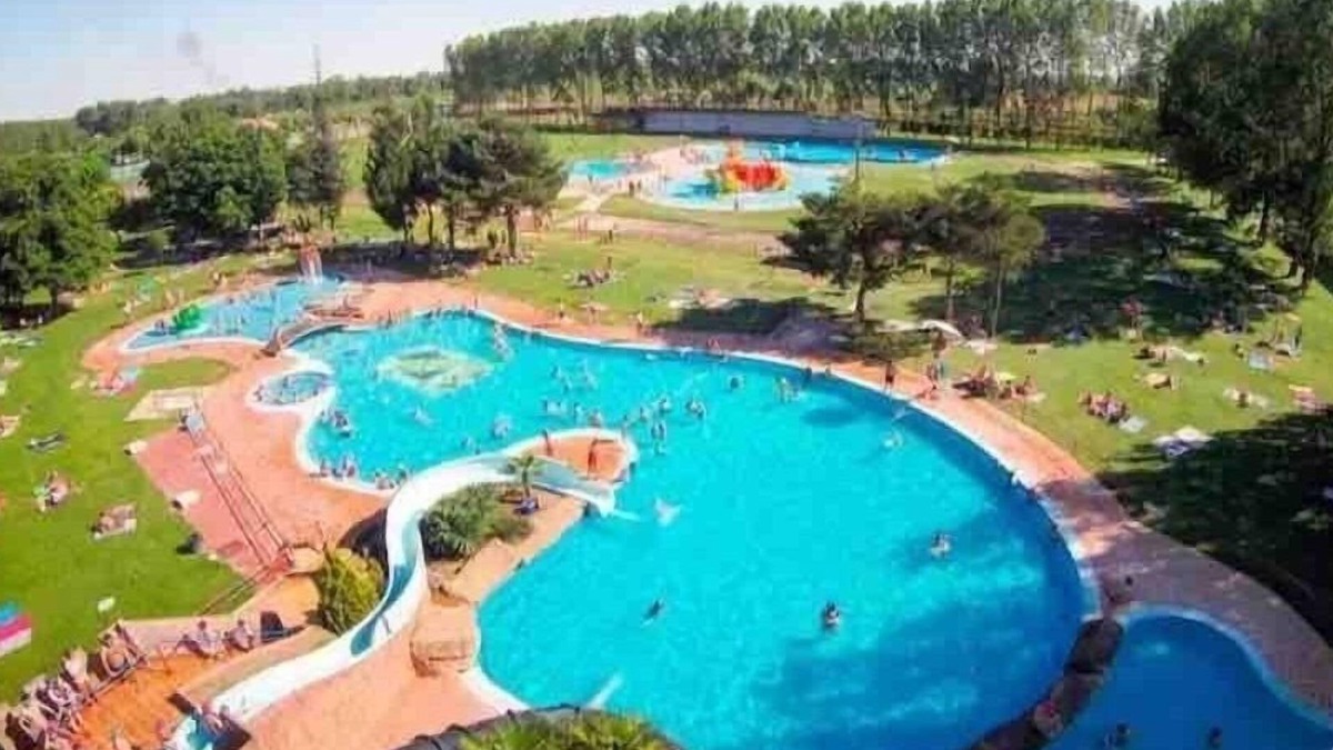 Cabreros del Rio House | Rural house with fireplace, 20 km from león, charming villages