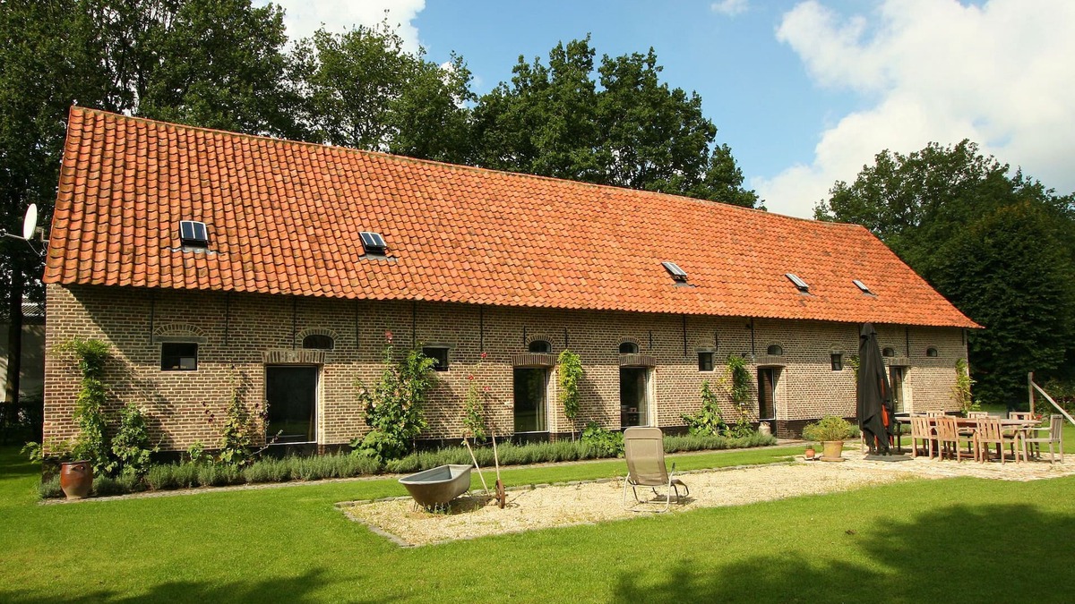 Beernem House | Rural holiday home in former stables