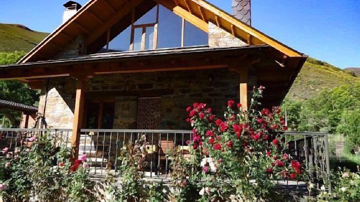 Burbia Cottage | Rural house El Salgueiro for 6 people