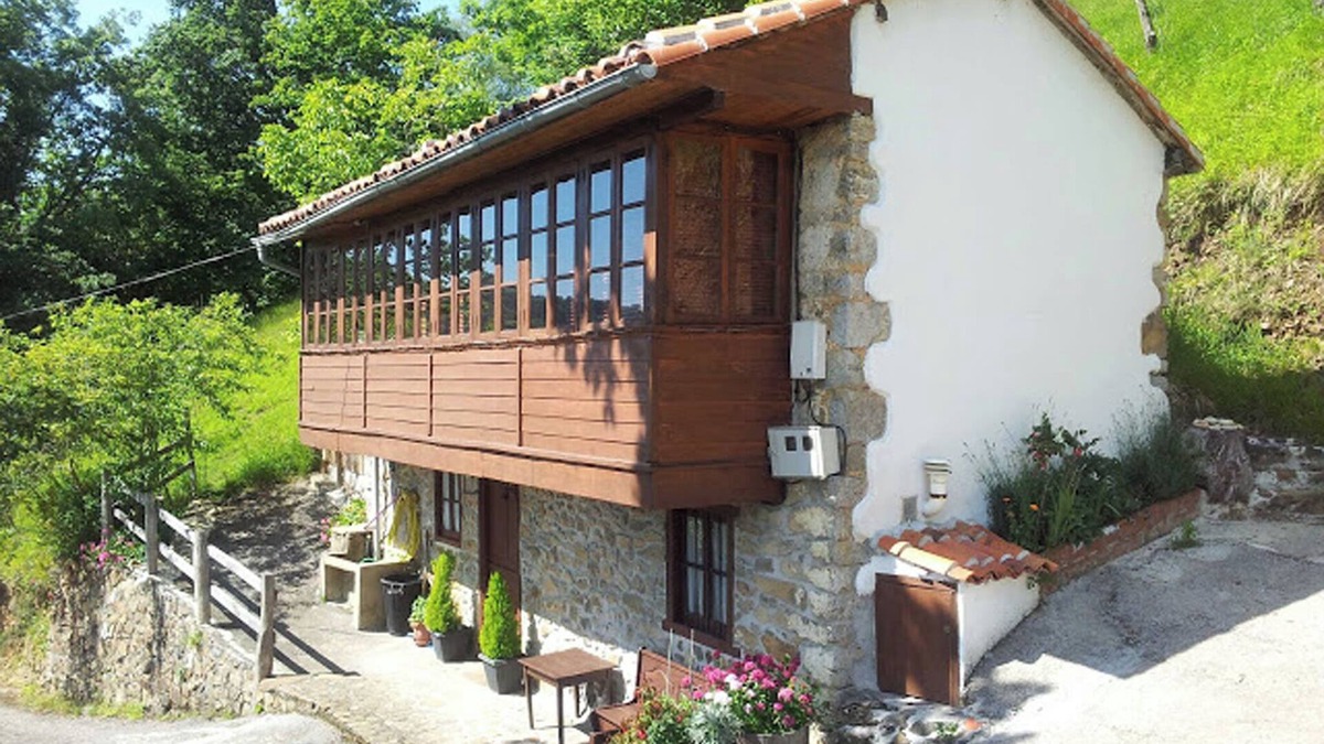 Vallobal Cottage | RURAL HOUSE IN THE MOUNTAINS