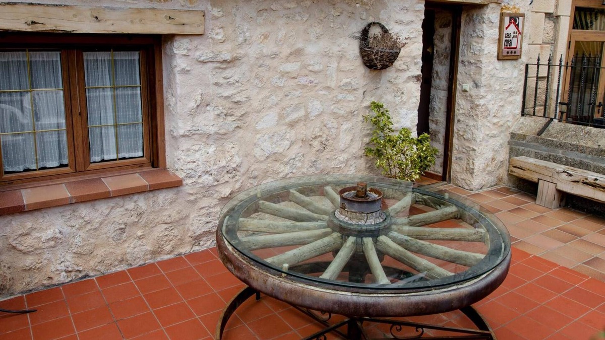 Sigueruelo House | Rural House 'La Cañada Real' with Mountain View, Private Terrace and Wi-Fi