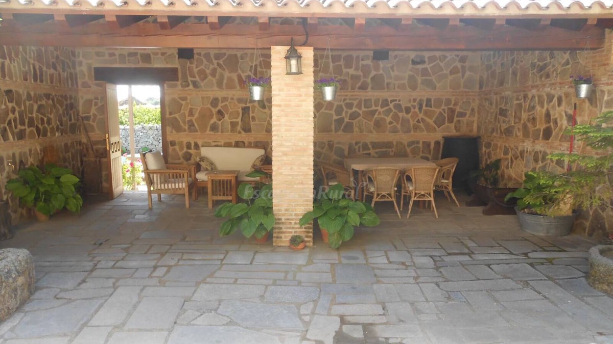 Menasalbas Cottage | RURAL HOUSE LAS NAVILLAS IN THE HEART OF THE MOUNTAINS OF TOLEDO