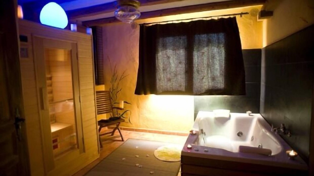 Monasterio Cottage | Rural house Majuelo-Love-Spa- El Rincón de Monasterio & SPA for 2 people