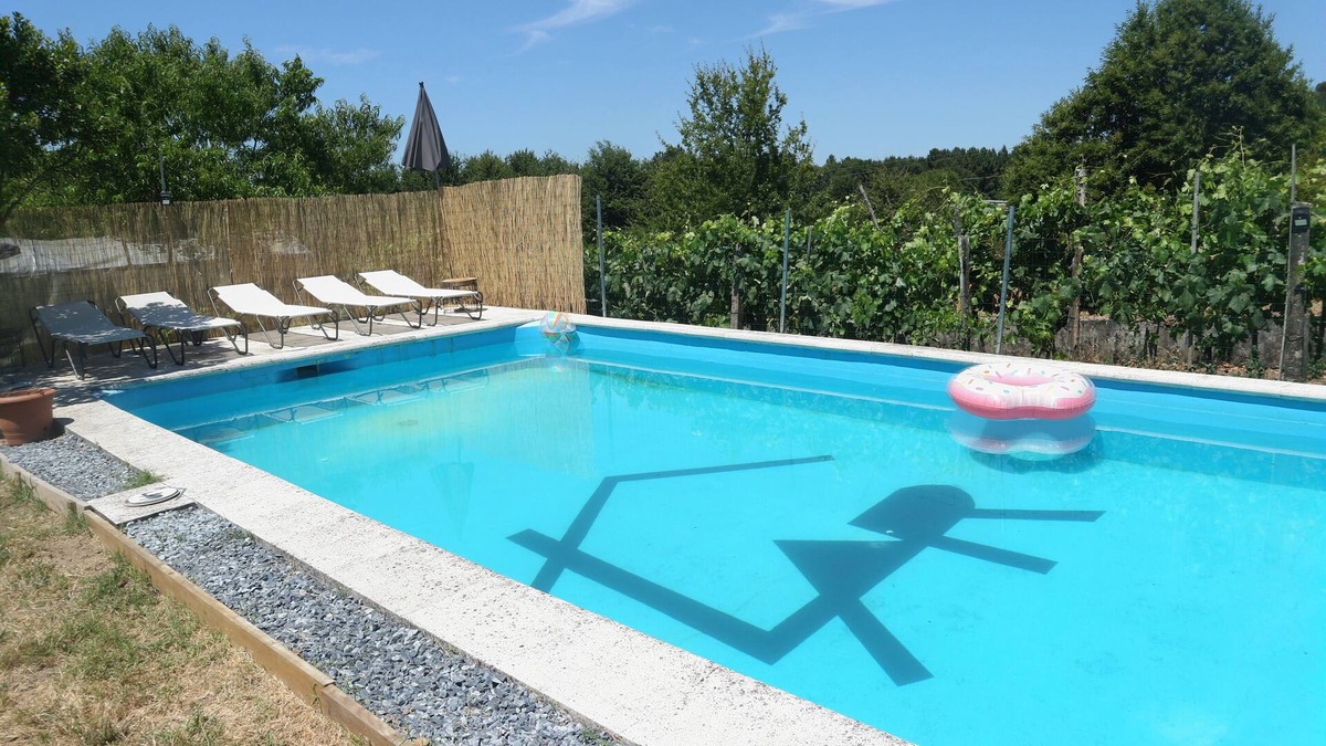 Loureiro House | Rural house with swimming pool and barbecue. Santiago's road. Near Ribeira Sacra