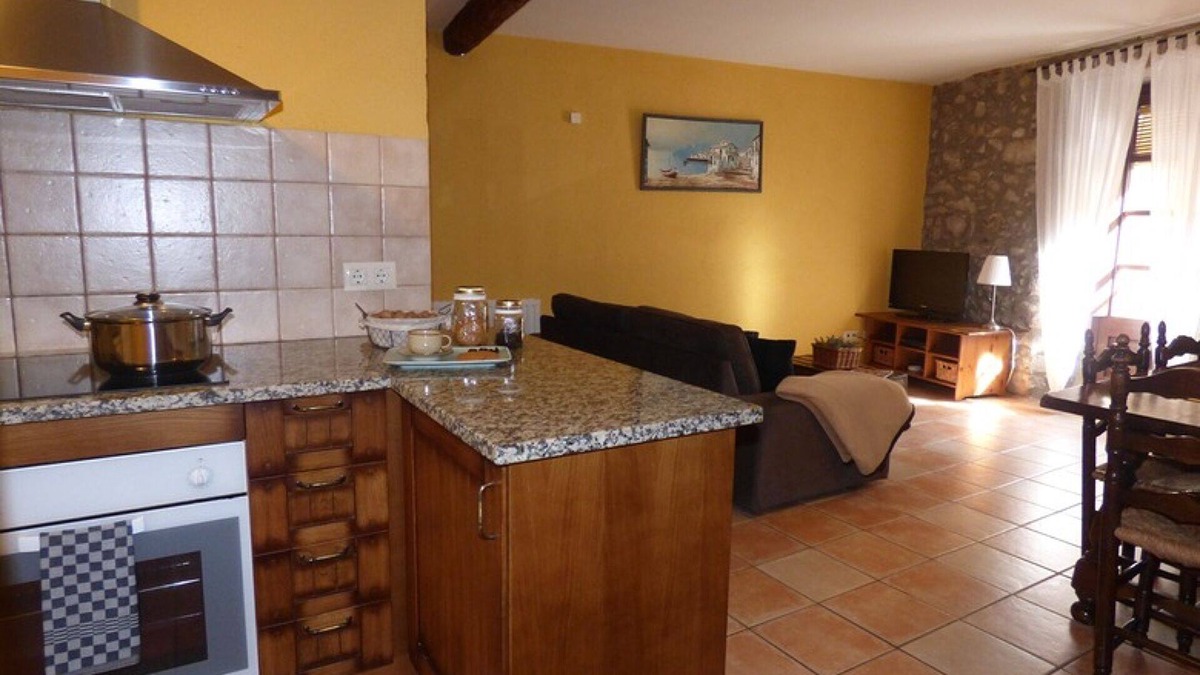 Capmany Villa | Rural house with pool and jacuzzi (Albera, Can Llobet)