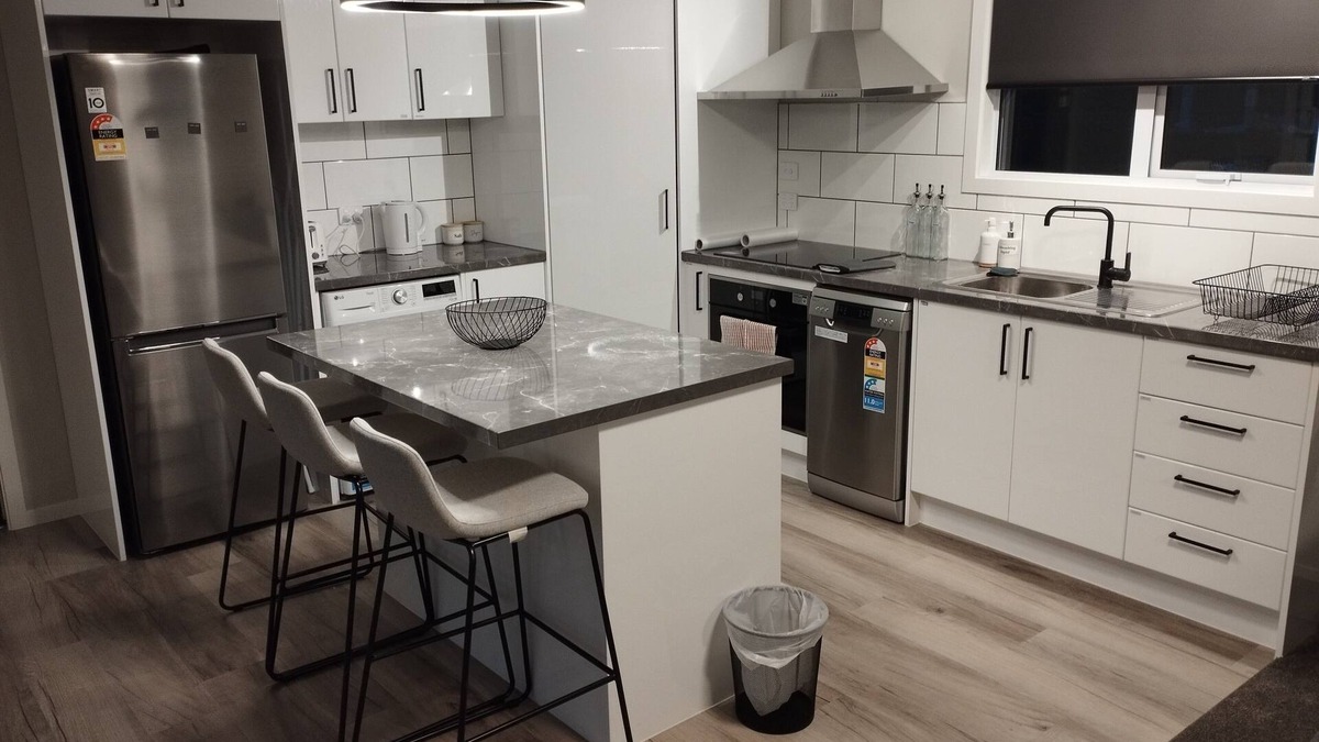 Bunnythorpe Cabin | Rural Lifestyle 1 bedroom with sofa Bed