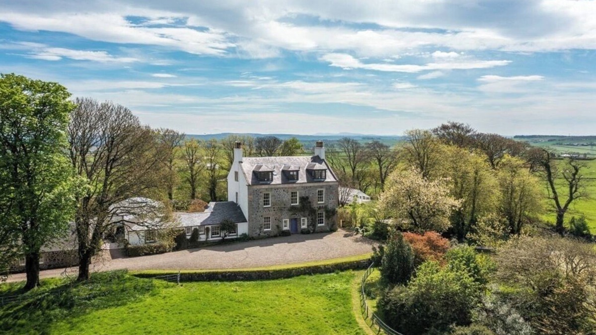 Craigie House | Rural Mansion Indoor Pool Tennis + Cottages, max 28 guests, near Troon/Prestwick