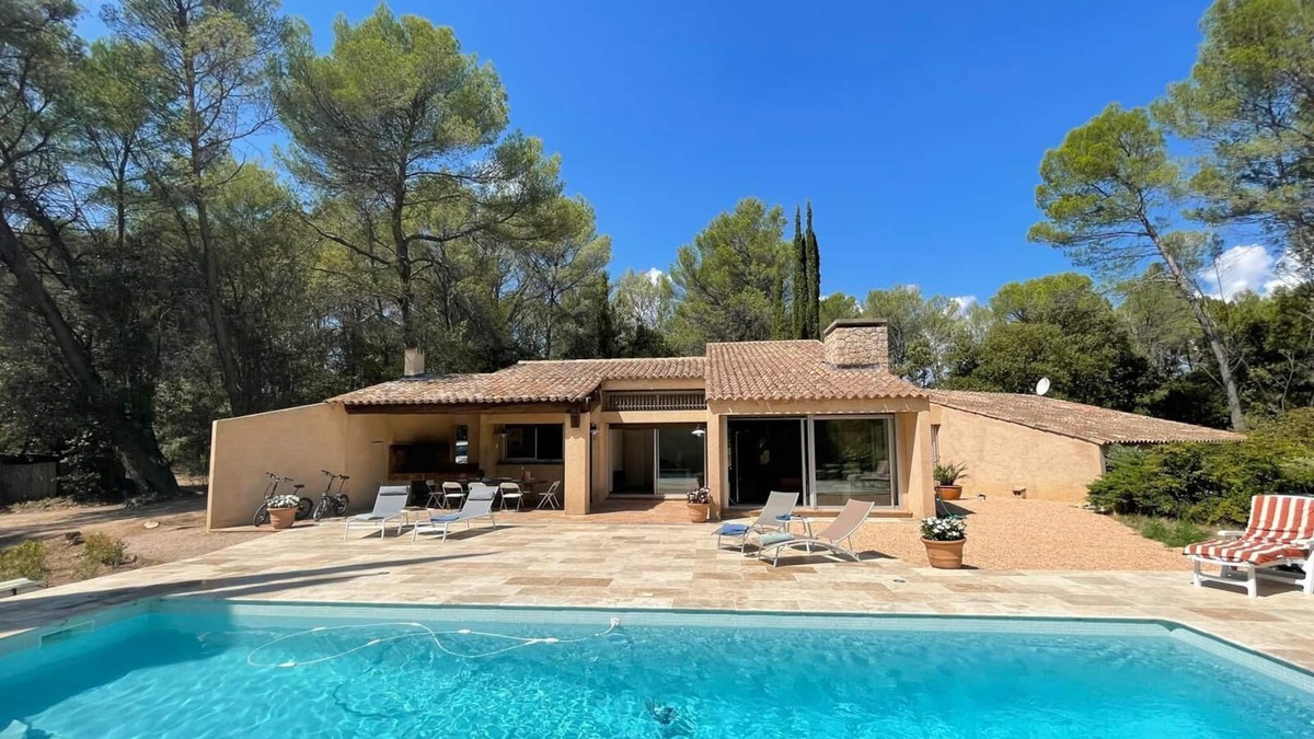 Sillans-la Cascade Villa | Rural Setting for This Very Unique 70s Style Villa