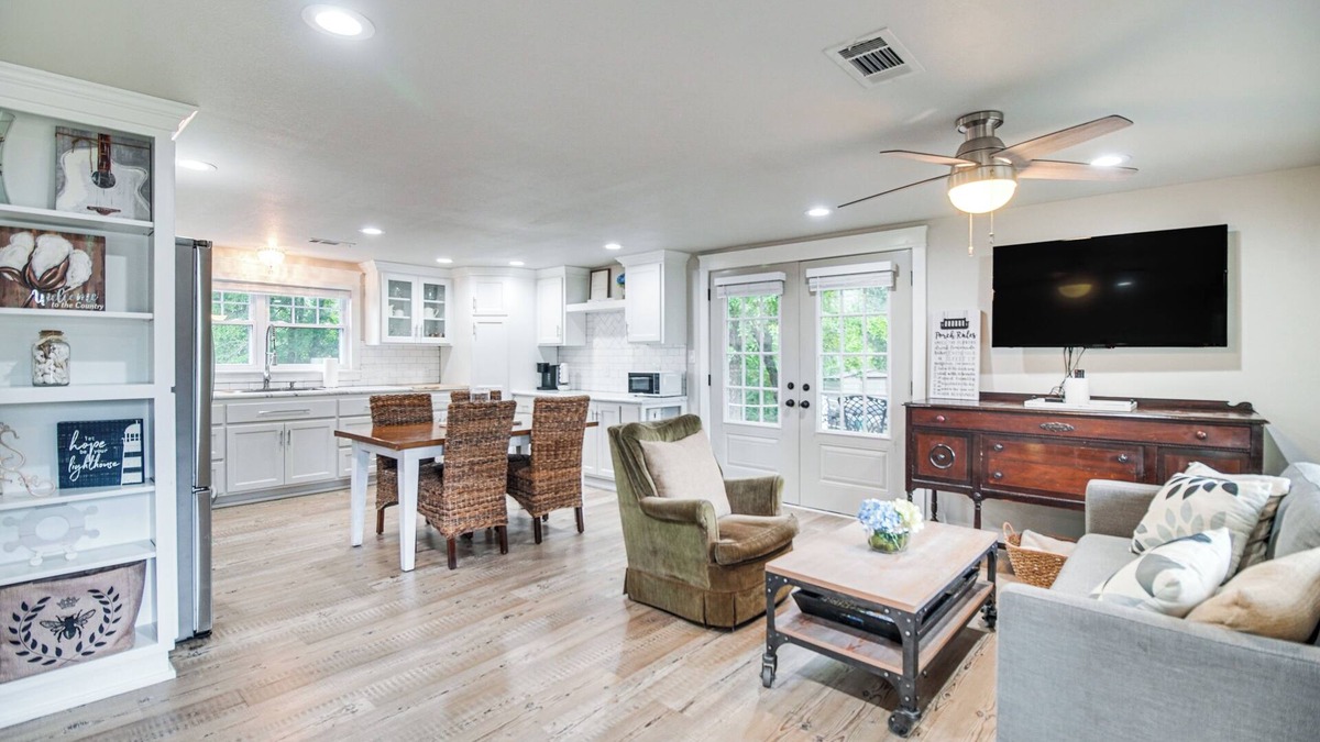 Fort Coffee Cottage | Rural Spiro Getaway w/Private Deck!