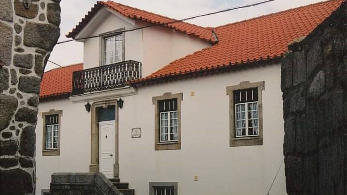 Vila Ruiva House | Rural tourism apartment with tennis court