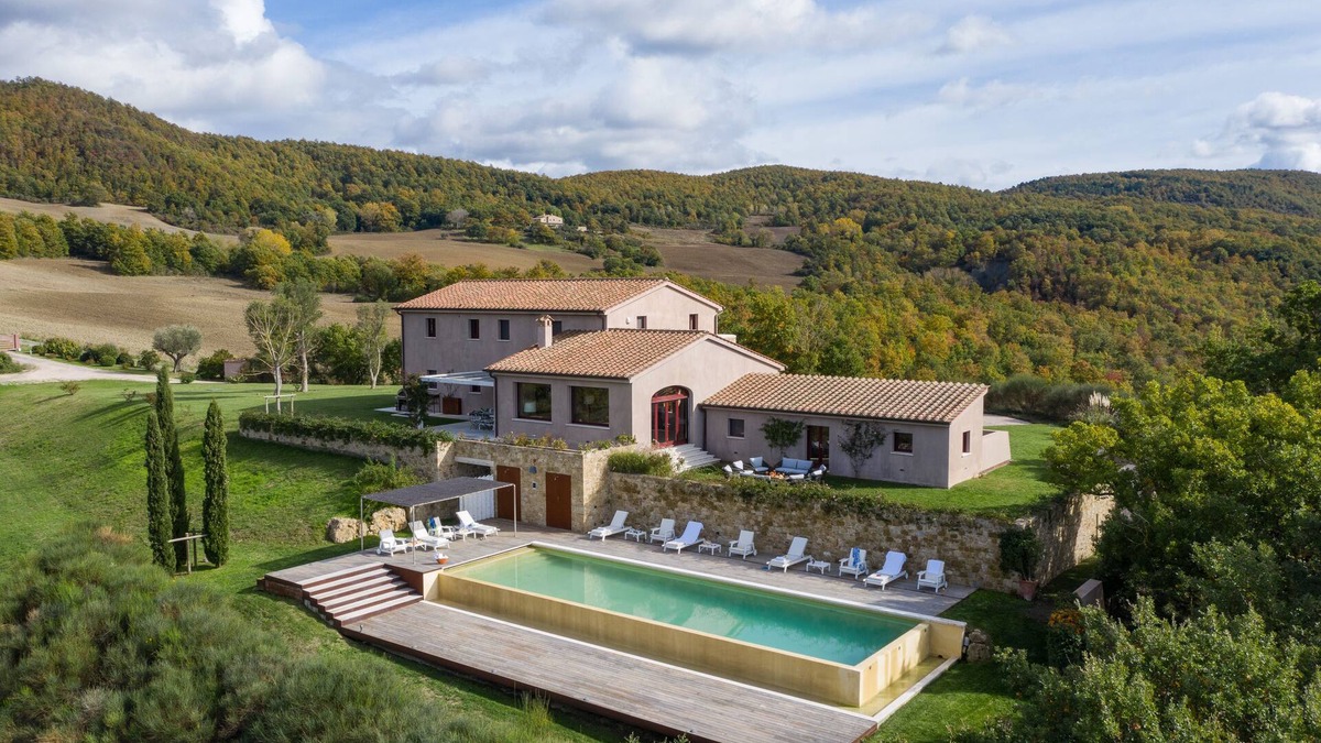Sarteano Villa | Rural Tuscany | Luxury villa with infinite pool