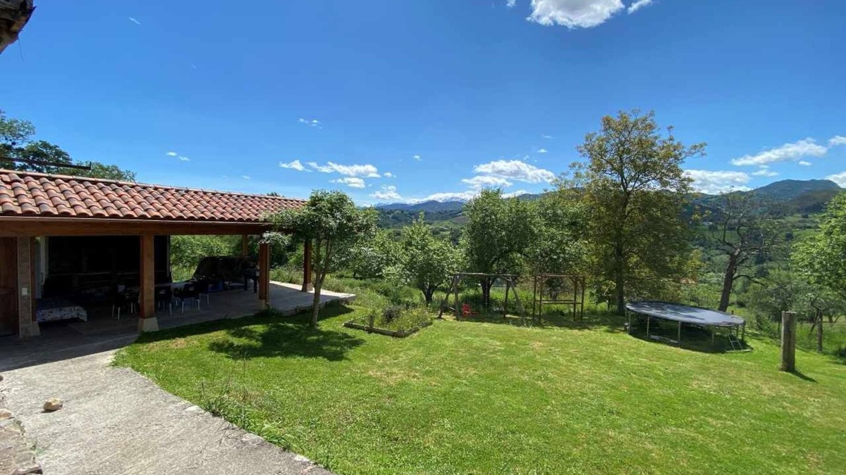 Soto de las Duenas House | RURAL TYPICAL ASTURIAS'S HOME