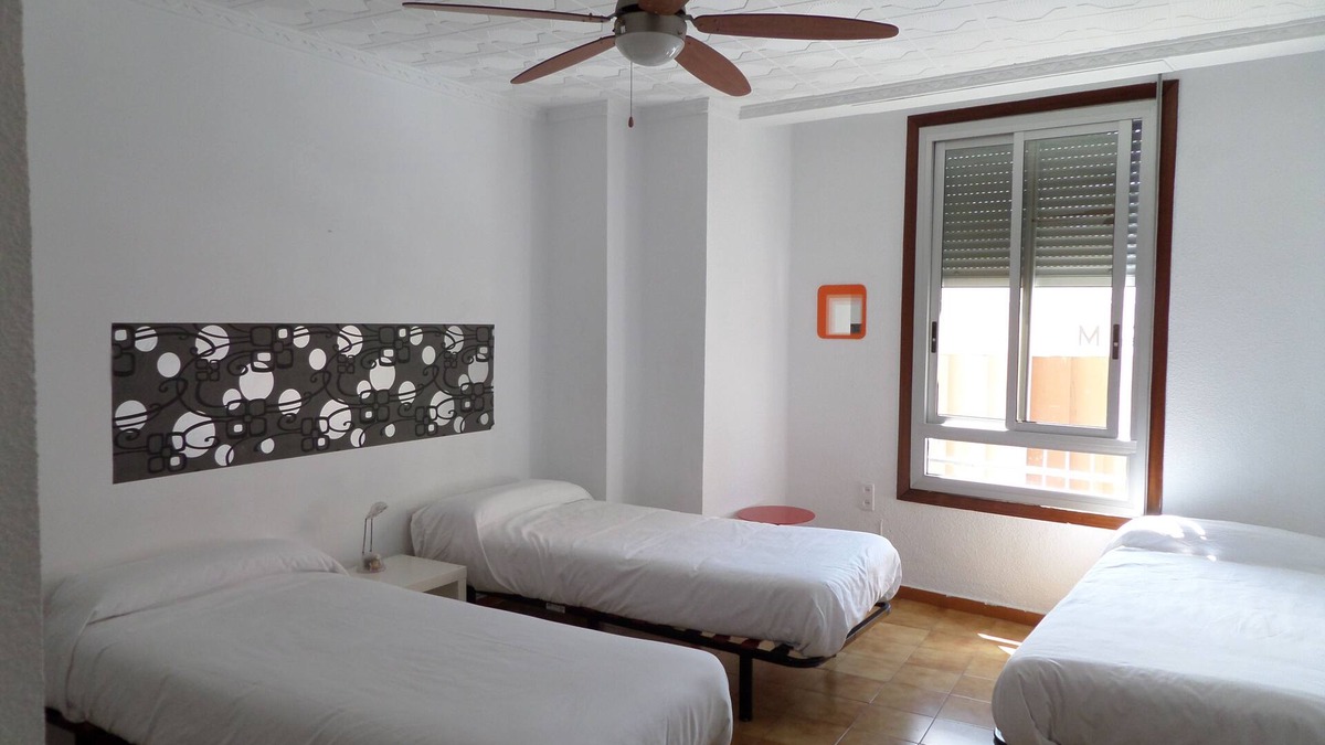 Eixample House | Russafa Youth Hostel