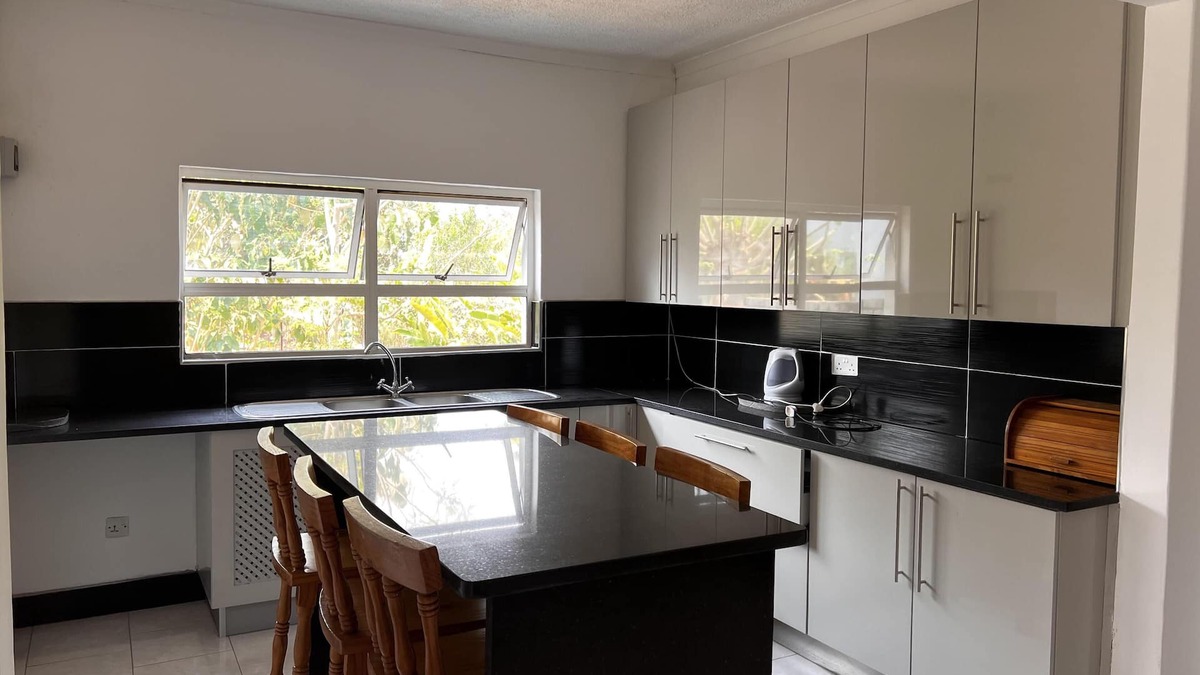 Harare Apartment | Rustic 3 bedroom Cottage - 2267