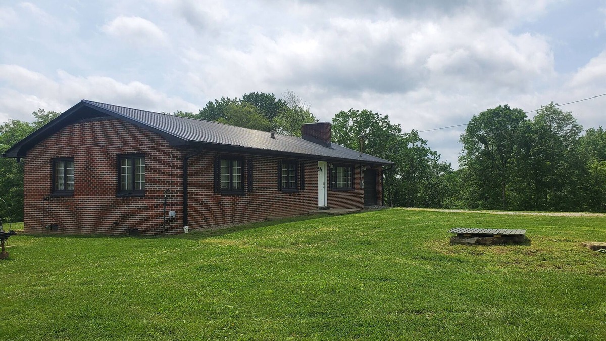 Clendenin Other | Rustic 3 Bedroom House- Classic West Virginia Mountain View