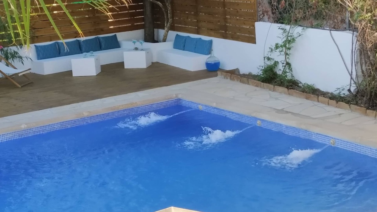 Barrio de la Vega Cottage | Rustic accommodation, House Museum. Pool & BBQ