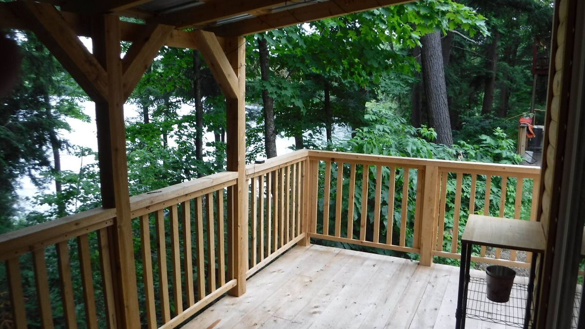 Algoma District Cabin | Rustic all season bunkie with lake front view!