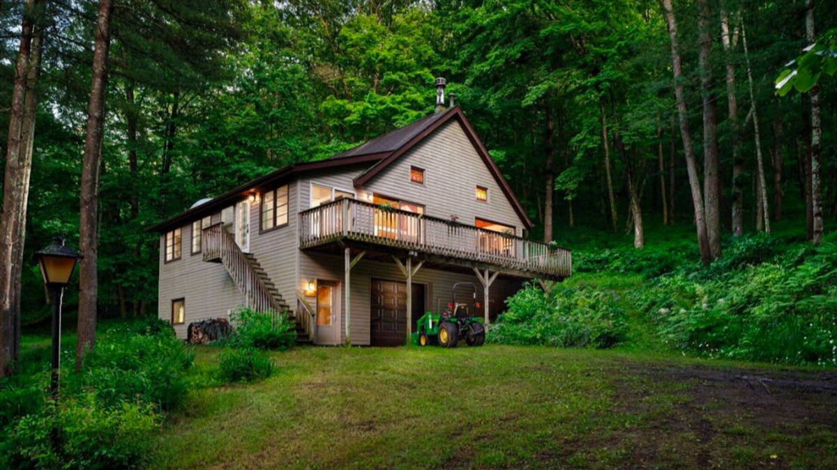 Ontario House | Rustic and charming Cabin close to the Kickapoo River.