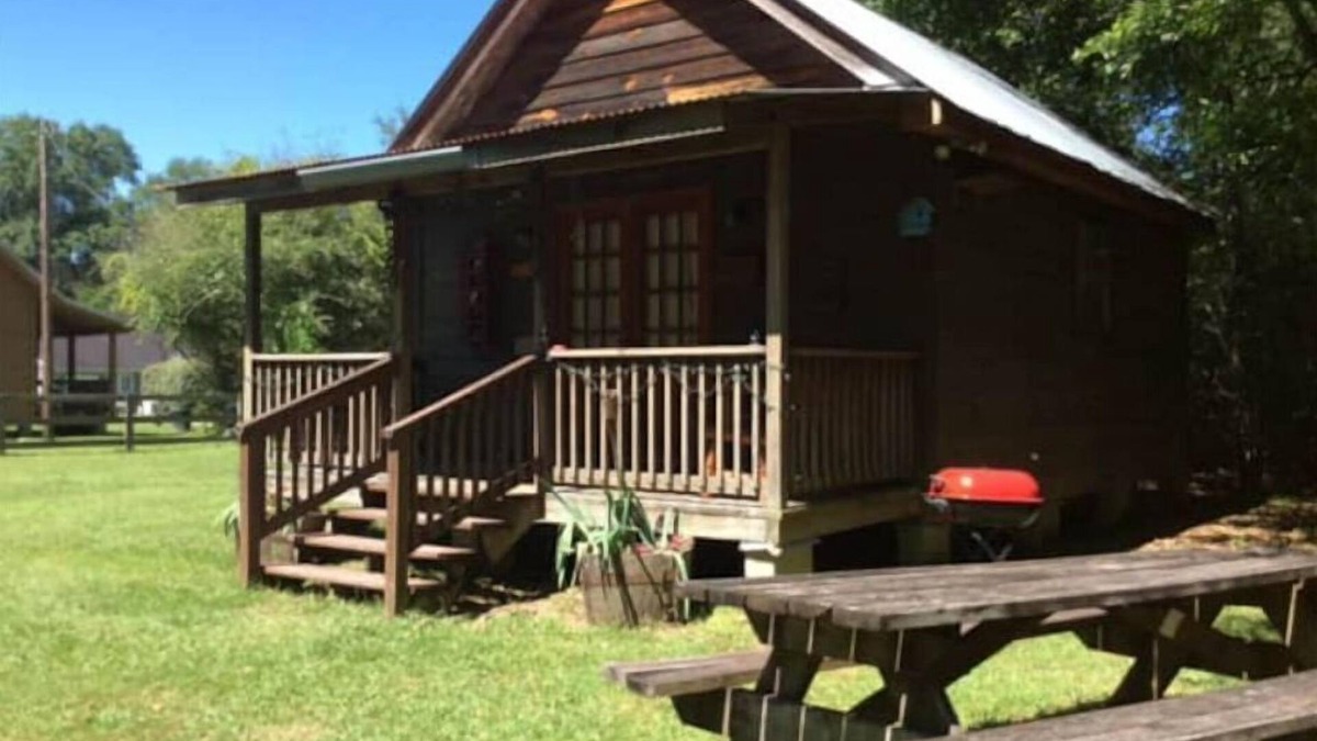 Bogalusa Cabin | Rustic Backyard Lumberjack Cabin