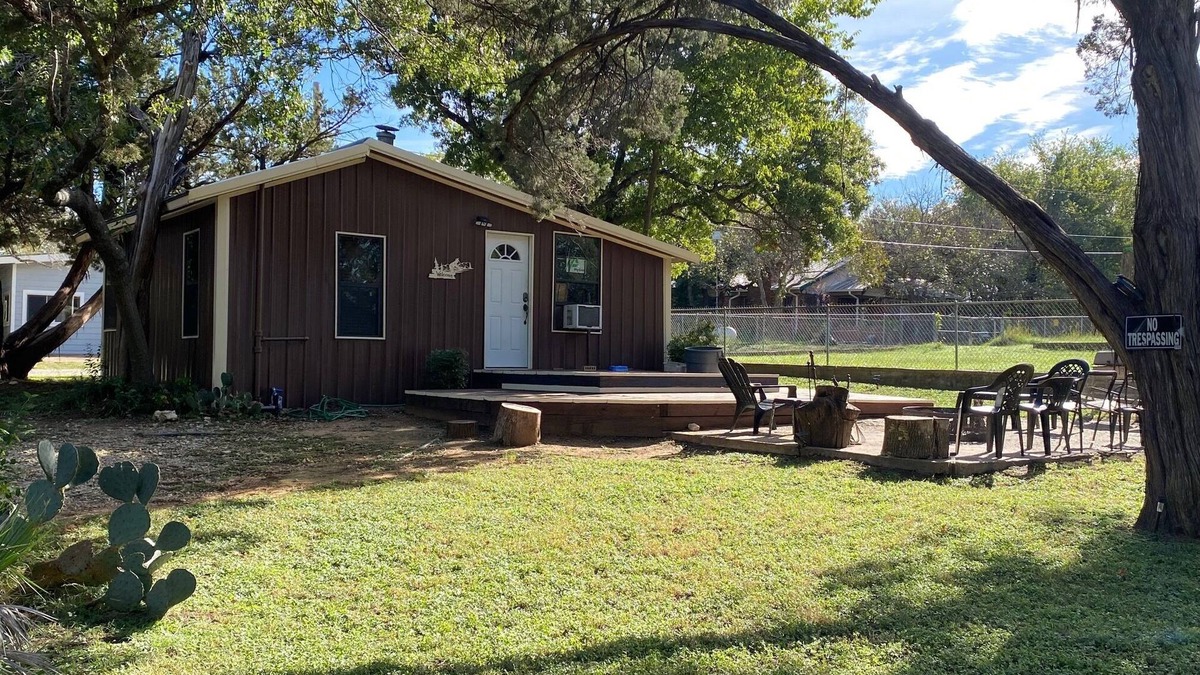 Morgan Cabin | Rustic Cabin by Lake Whitney