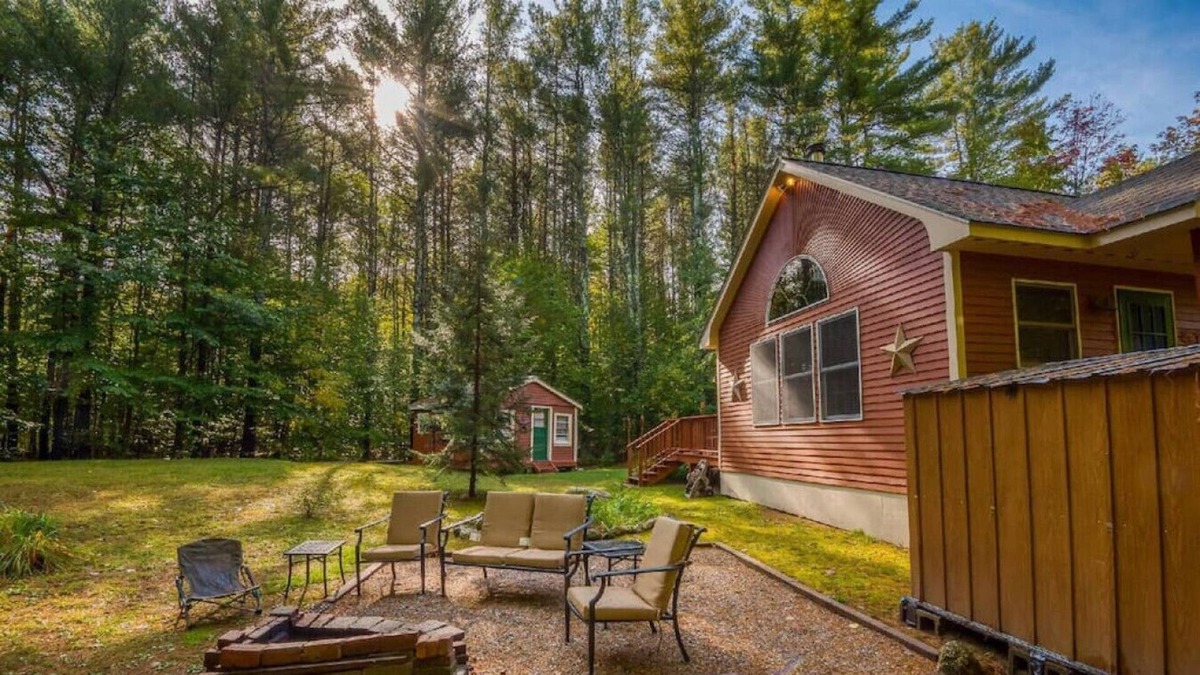 Conway Cabin | Rustic Cabin near Conway,5min to Snowmobile Trail