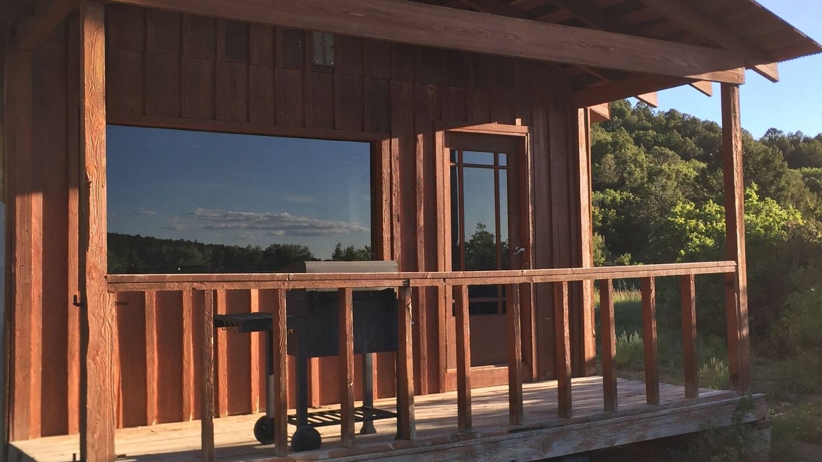 Redvale Cabin | Rustic Cabin on 1000 acres private land