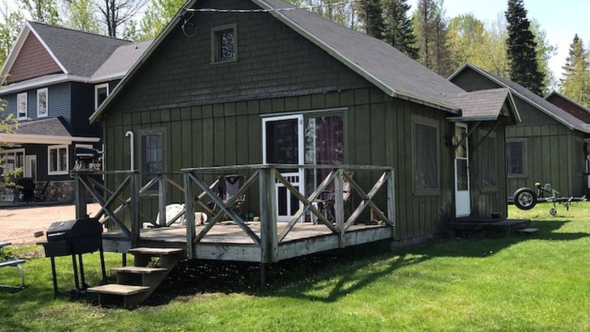 Barbeau Cabin | Rustic cabin on the St. Mary's River