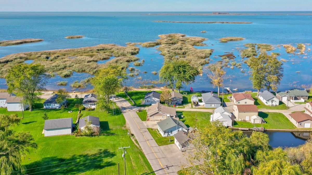 Gilford Cabin | Rustic cabin with perfect sunsets on the shores of Saginaw bay.