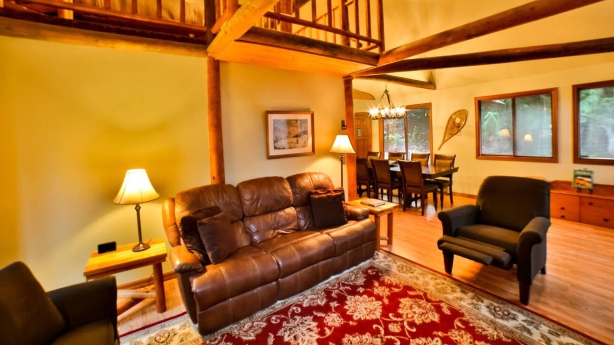 Skykomish Ski Chalet | Rustic Chalet Stevens Pass Mount.-Leavenworth-Adv.