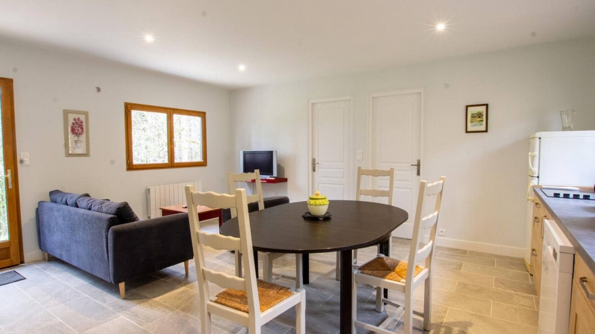Saint-Pompont Cottage | Rustic chalet with terrace and WiFi in the heart of the Black Périgord