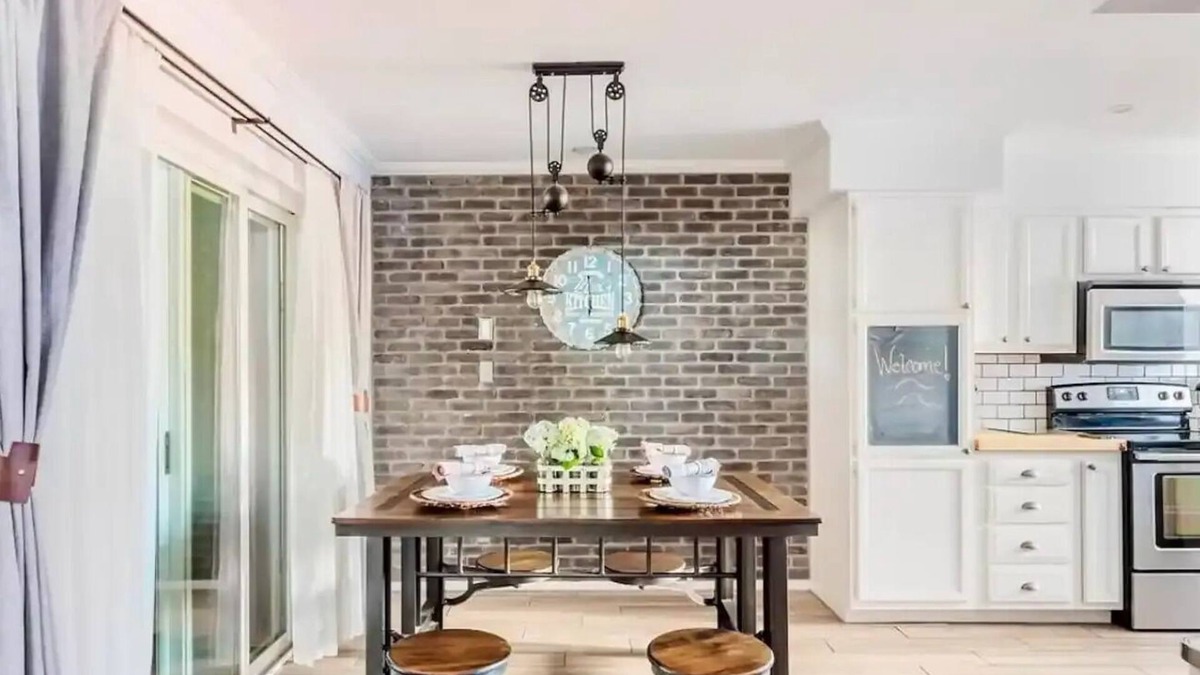Security Acres House | Rustic Charm in Old Town Scottsdale