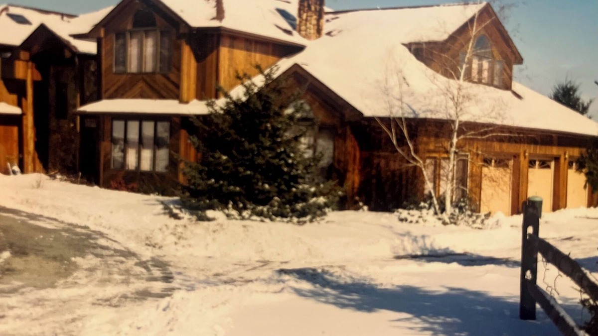 Montgomery House | Rustic charming 4 bedroom, 5th bedroom does not have a bed