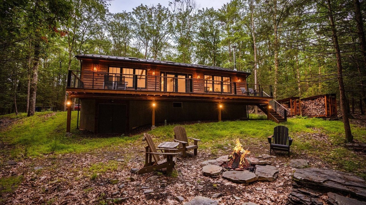 Saugerties Cabin | Rustic-chic Cabin ☆ 15 to Woodstock 25 to Hunter