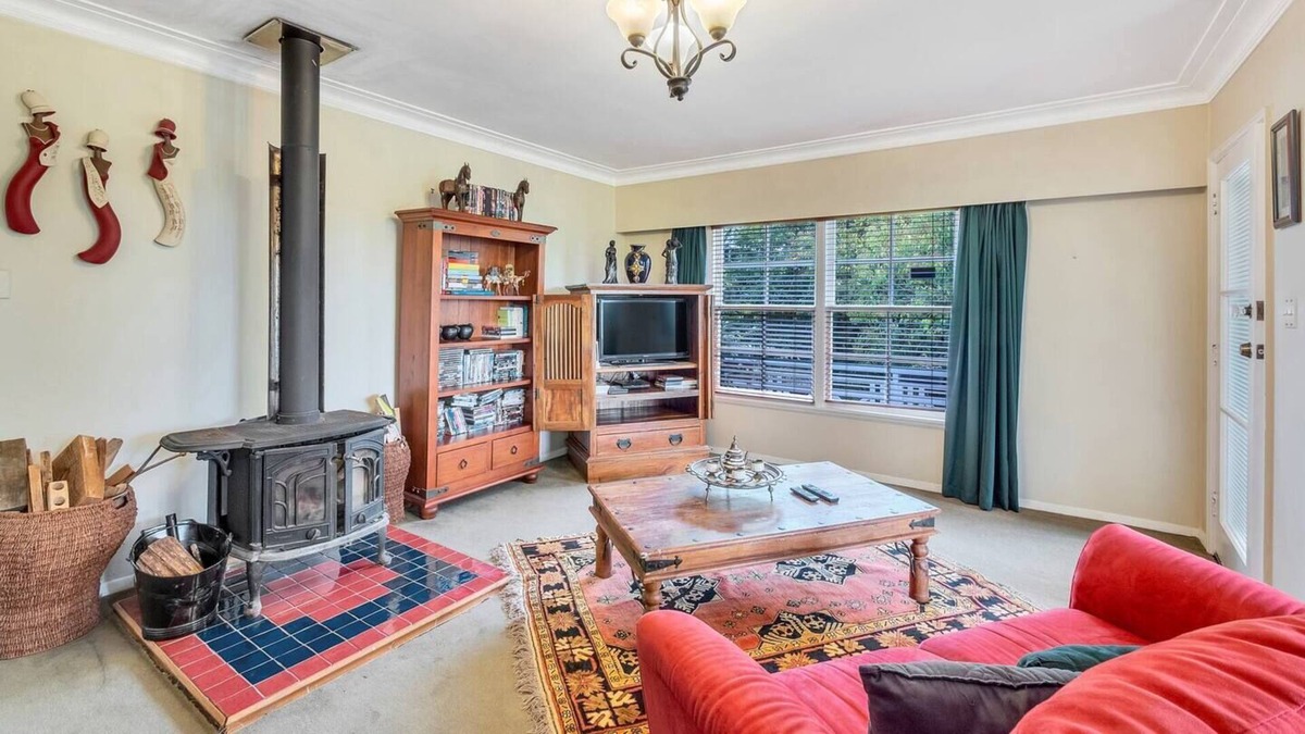 St. Heliers House | Rustic, cosy, fully equipped, close to forests, beaches and CBD.