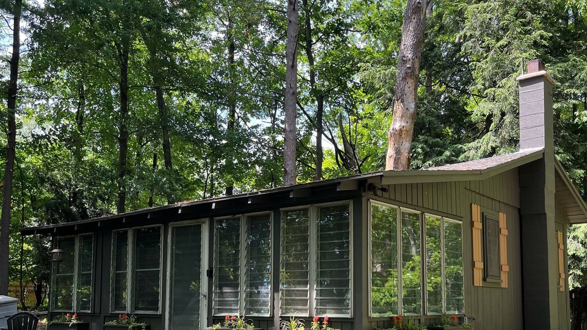 Pentwater Cabin | Rustic cottage in the woods close to town.