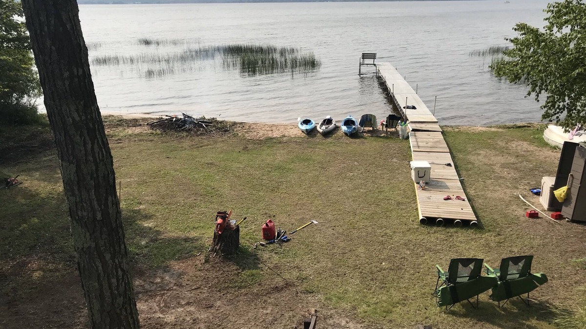 Delta County Cottage | Rustic cottage on picturesque Little Bay de noc