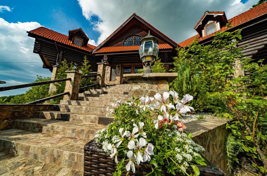 Gura Raului House | Rustic Cottage