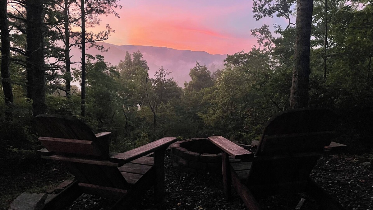 Almond Cabin | Rustic, Cozy Cabin with a View of the Smokies, Firepit, Large Deck, Pet-Friendly