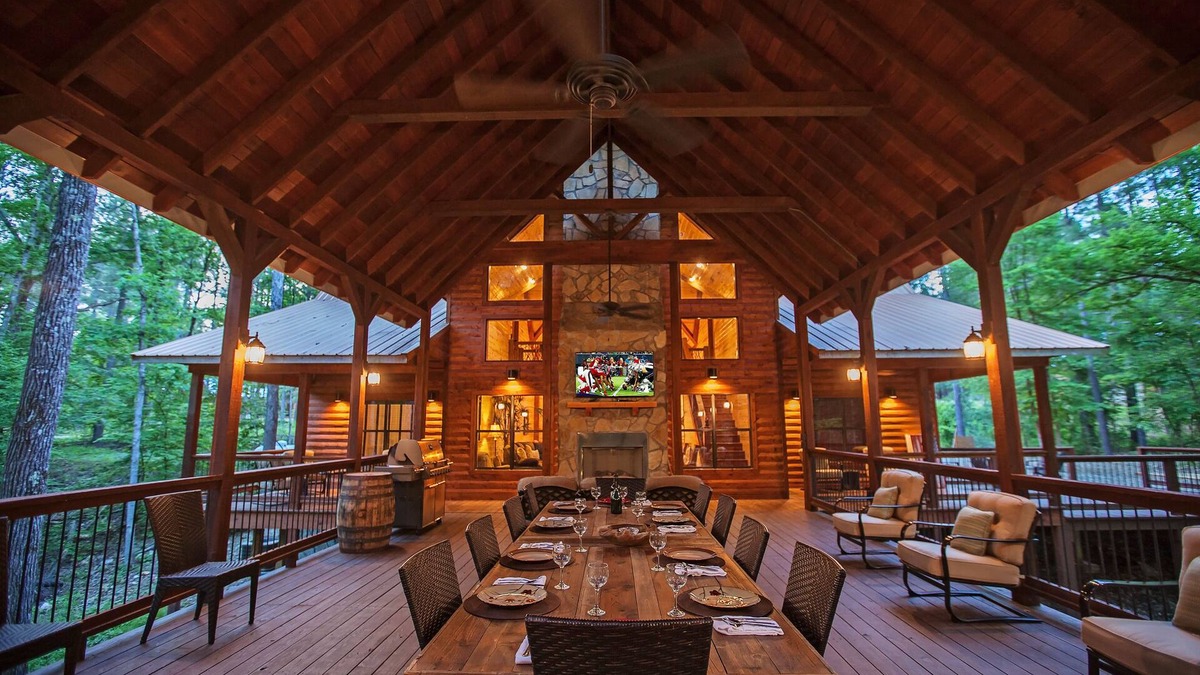 Broken Bow Cabin | Rustic Elegance Meets Luxurious Comforts for Your Ultimate Retreat Experience🌟