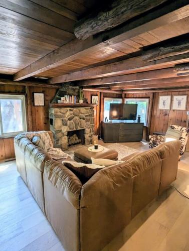 Hewitt House | Rustic Escape in Greenwood Lake