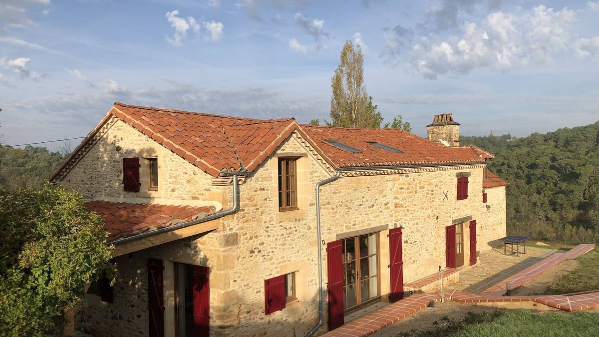 Sauveterre-la-Lemance Other | Rustic Farmhouse with Private Pool And Tennis Court