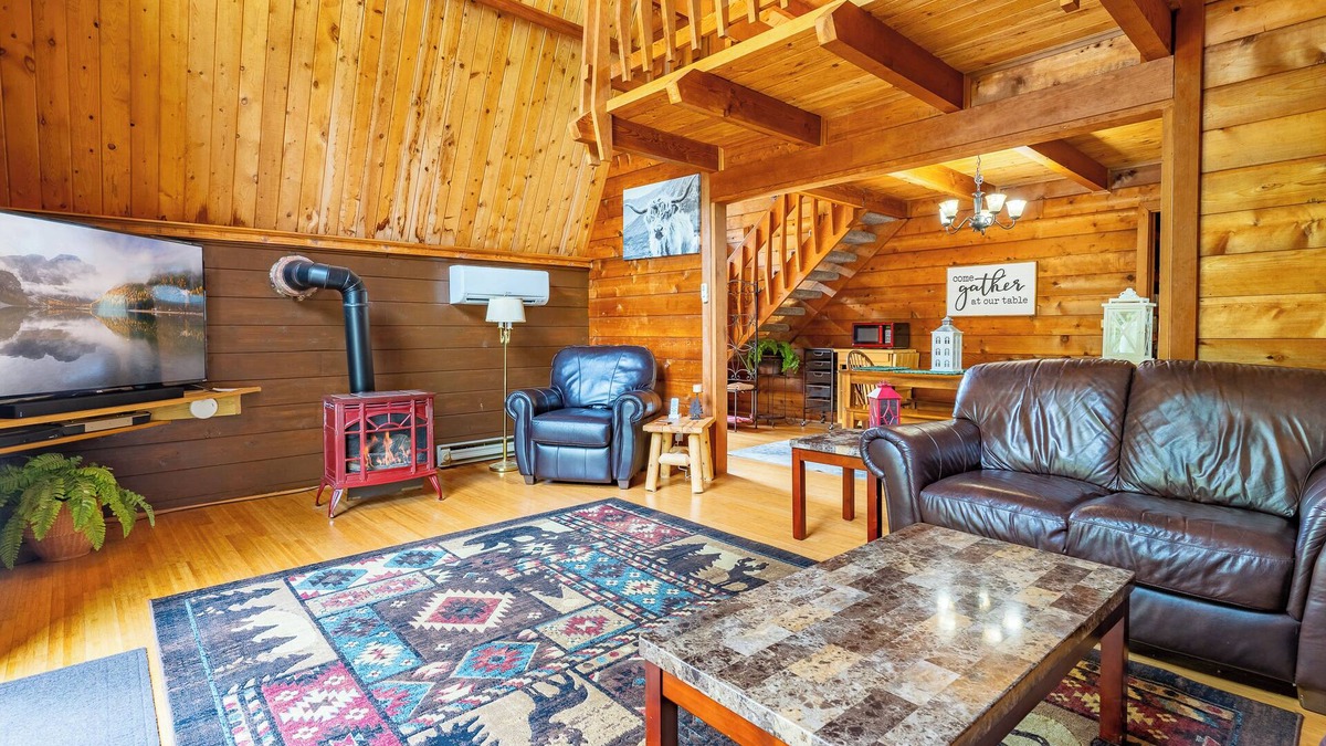 Fancy Gap Cabin | Rustic Fancy Gap Vacation Rental with Fire Pit
