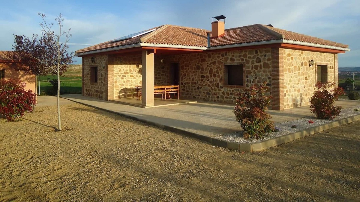 Teruel House | Rustic getaway complex Teruel