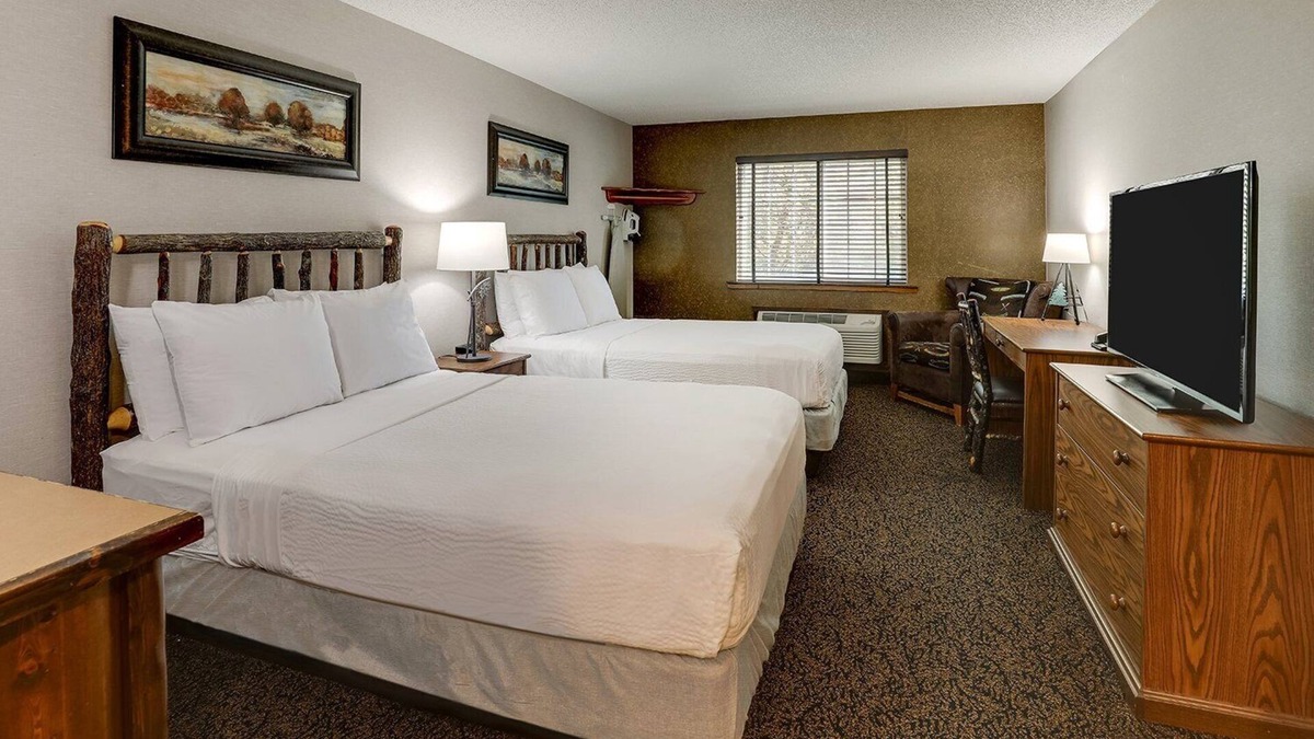 Johnston Hotel | Rustic Getaway with Modern Conveniences - Near Dining Options | 3 Units