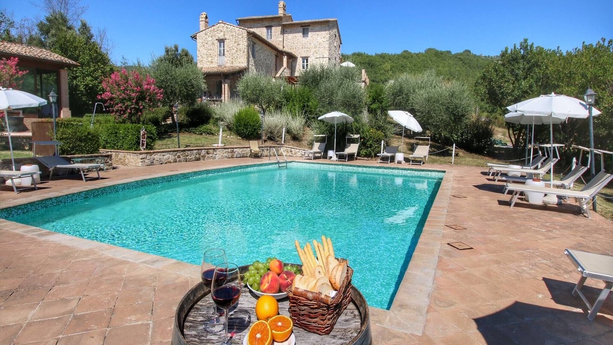 Assisi House | Rustic Getaway with Pool, Garden