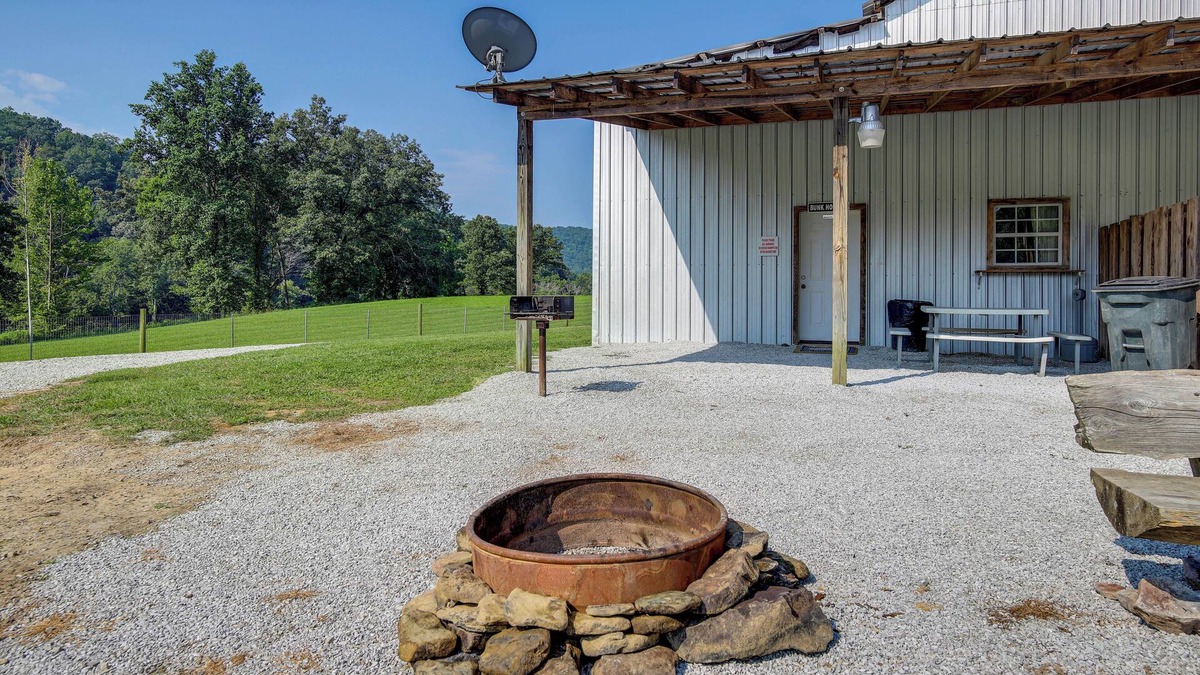 Winona Apartment | Rustic Huntsville Studio: ATV Authorized Route