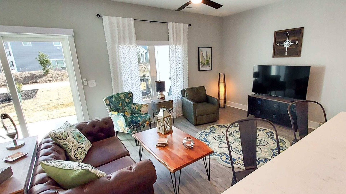 Clayton House | Rustic Industrial Home, Pet Friendly, Sleeps 8, 44