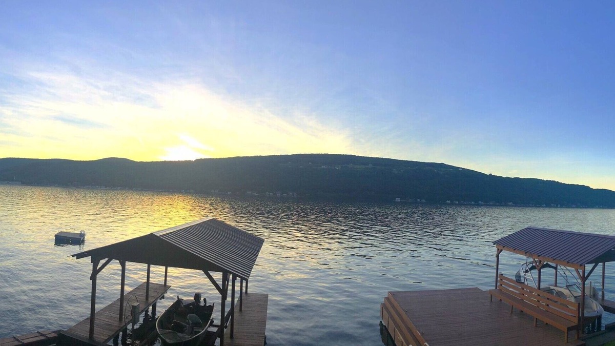 Hammondsport Cottage | Rustic Keuka Lake Getaway with Fantastic View