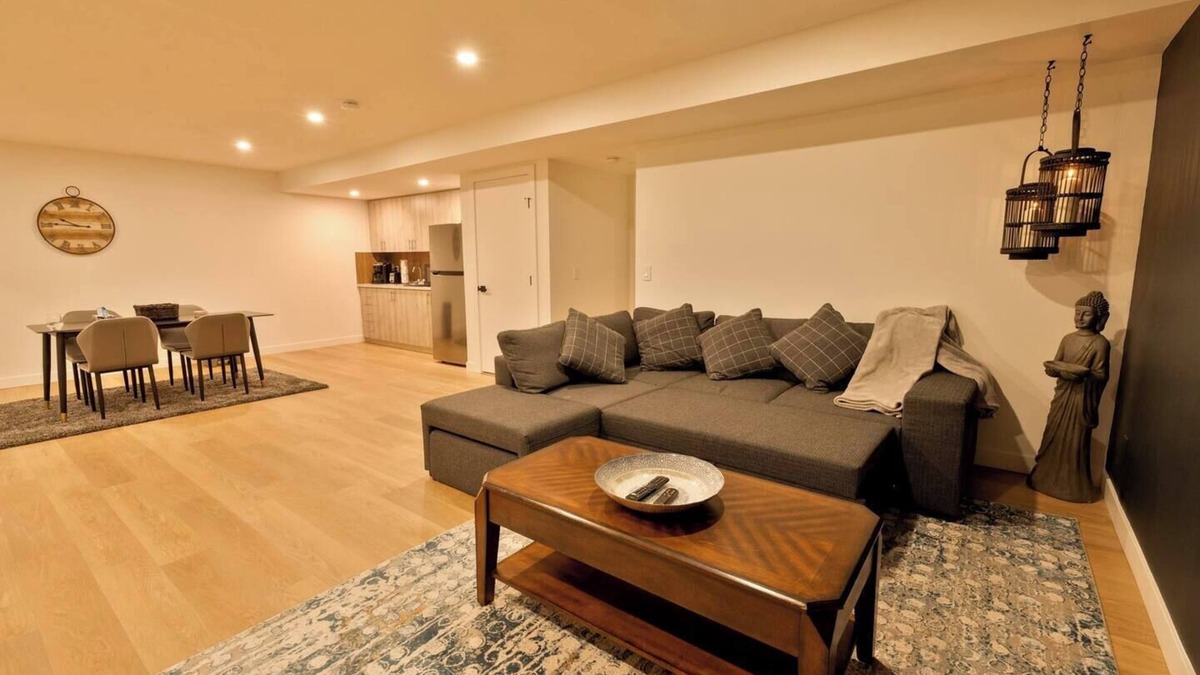 Airdrie Apartment | Rustic Lake‑Front Private Basement Suite Court Access & Gym